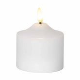 Élethű megjelenésű, valódi viaszból készült, fehér színű LED gyertya.